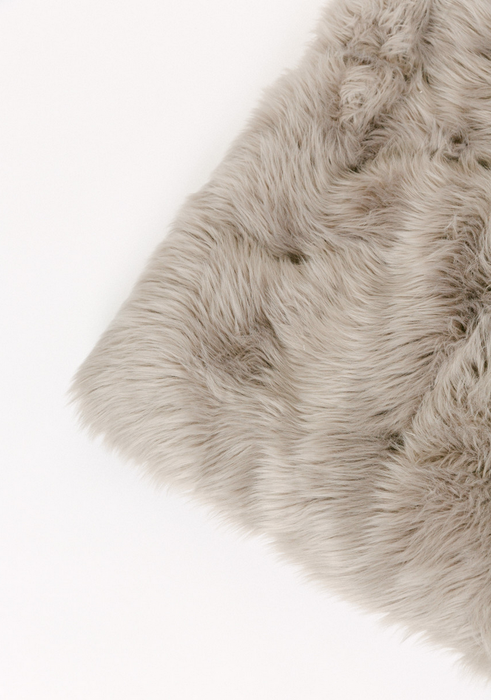 E & E Teepee: Grey Luxury Shag Mattress
