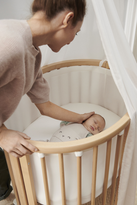 Stokke Sleepi Mini Crib Bundle with Mattress V3 fawn forest