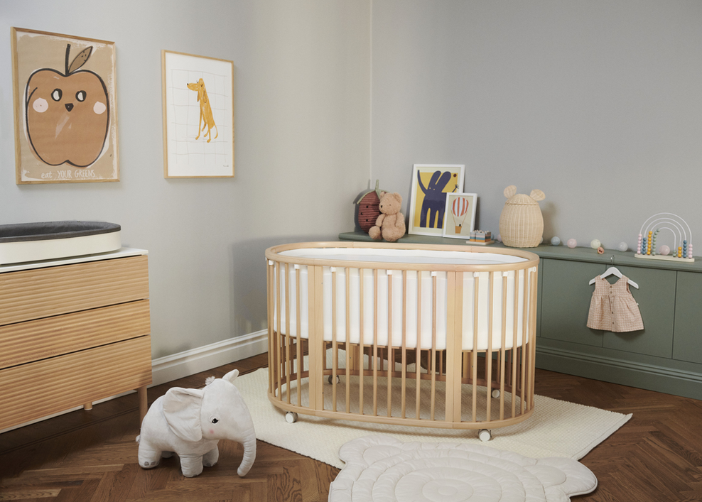 Stokke Sleepi Crib/Bed Stokke Oval Crib fawn&forest